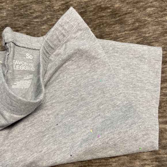 Bundle of 3 SO Brand Dog tee, mermaid unicorn Tee & gray sparkle leggings - Picture 9 of 15